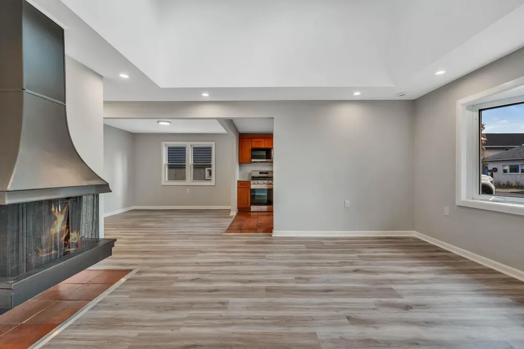 411 E Harrison Street Long Beach NY 11561