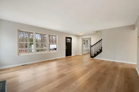 26 Riverhead Road East Moriches NY 11940