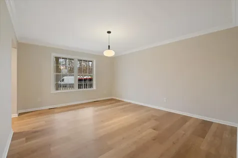 26 Riverhead Road East Moriches NY 11940