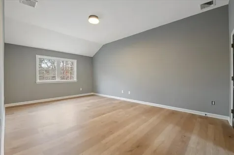 26 Riverhead Road East Moriches NY 11940