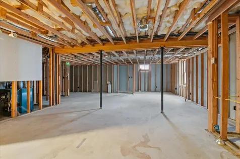 26 Riverhead Road East Moriches NY 11940