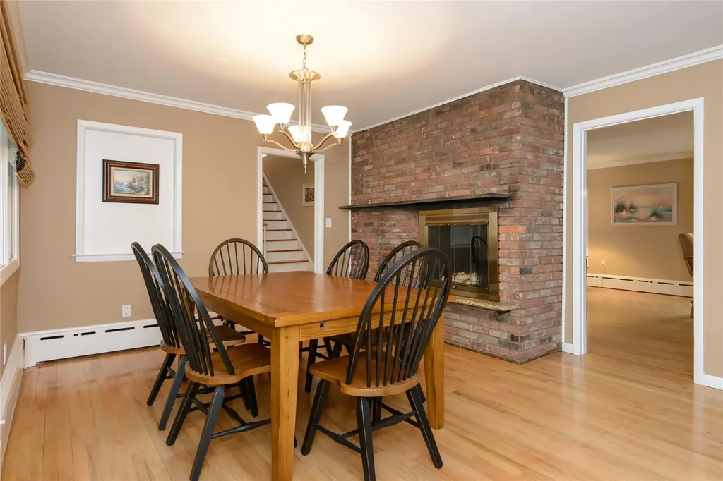 175 Split Rock Road Syosset NY 11791
