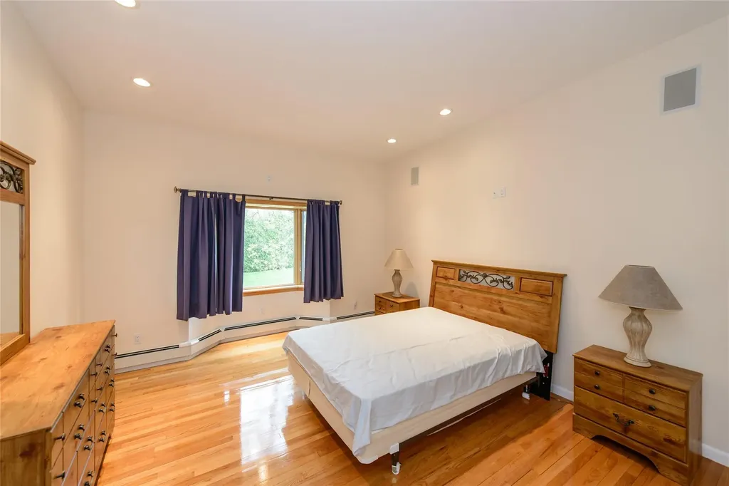 175 Split Rock Road Syosset NY 11791