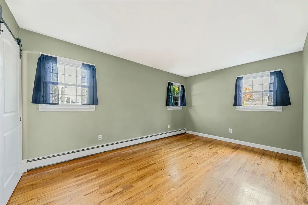 19 Rustic Road Yaphank NY 11980
