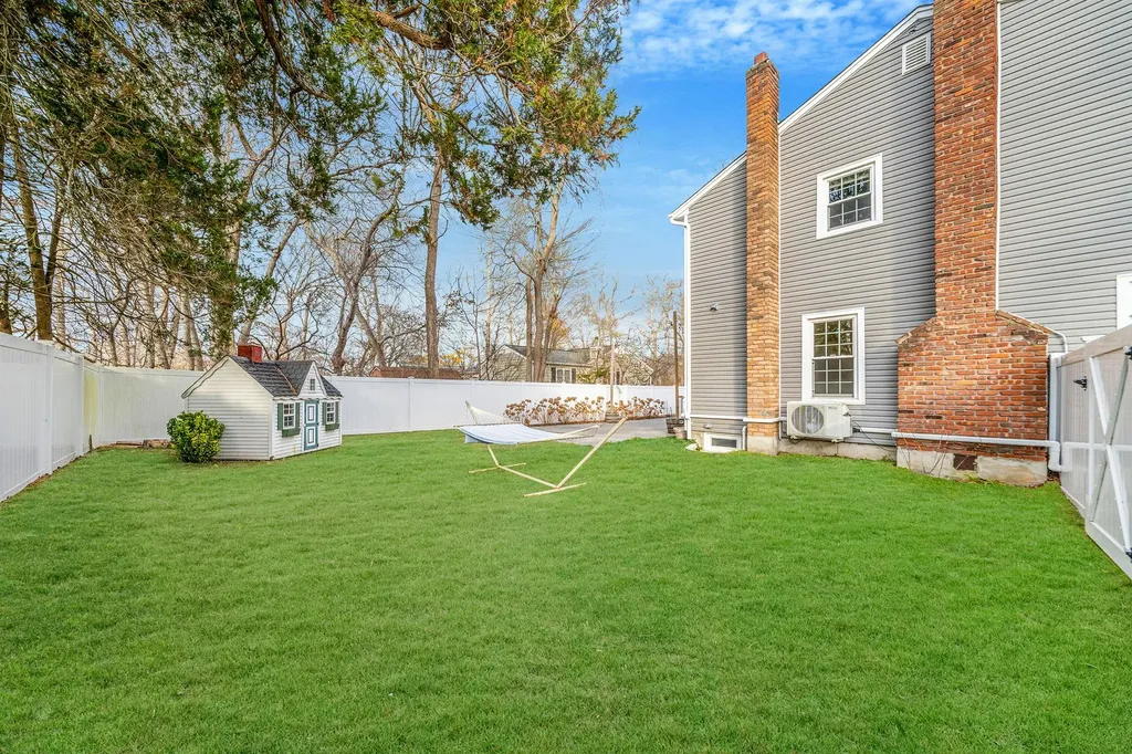 19 Rustic Road Yaphank NY 11980