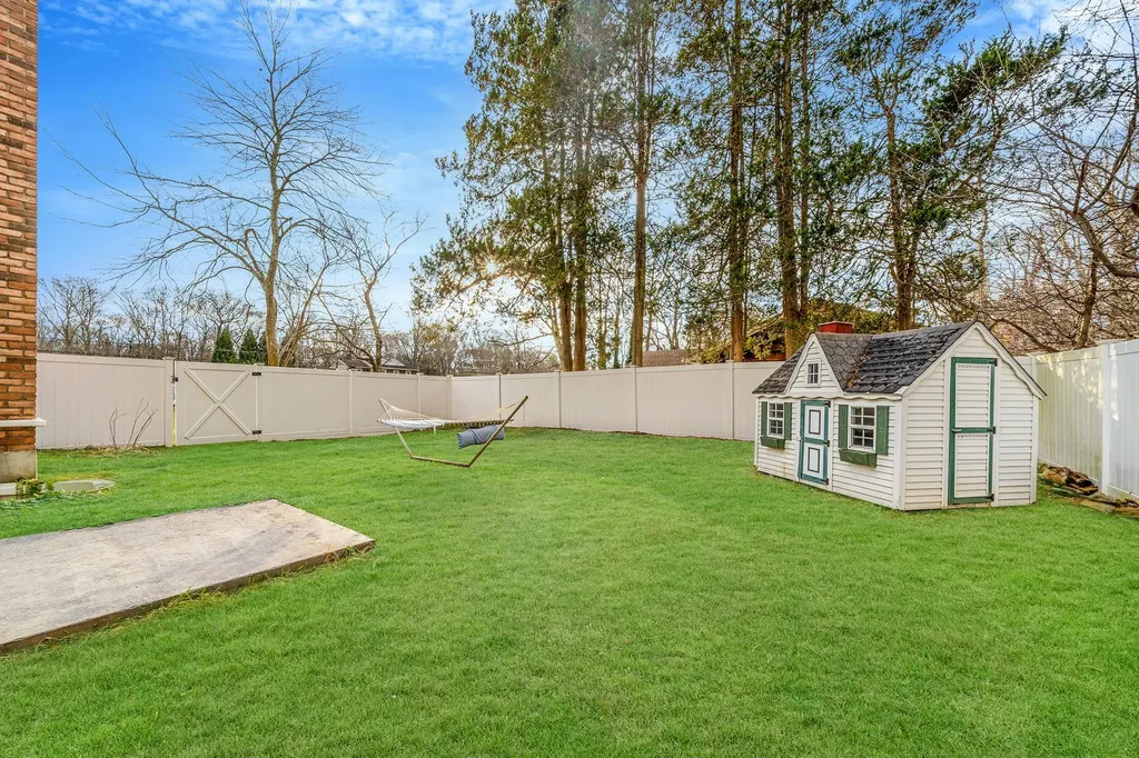 19 Rustic Road Yaphank NY 11980