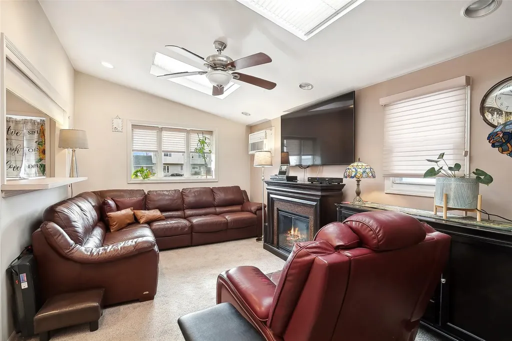 35 Squirrel Lane Levittown NY 11756