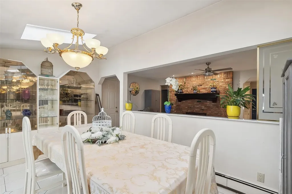 35 Squirrel Lane Levittown NY 11756