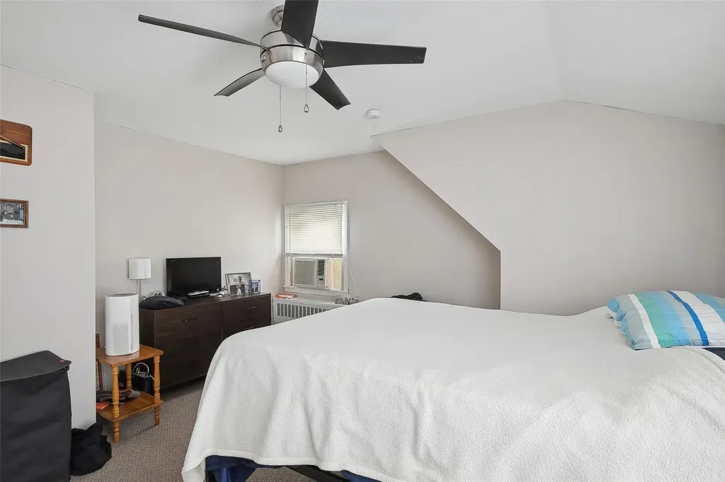 35 Squirrel Lane Levittown NY 11756