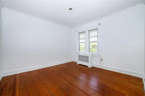 301 Soundview Avenue Mamaroneck NY 10543