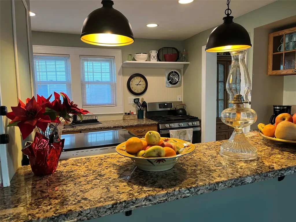 430 Silver Lane Oceanside NY 11572