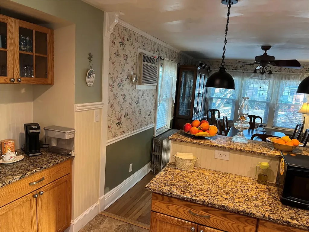 430 Silver Lane Oceanside NY 11572