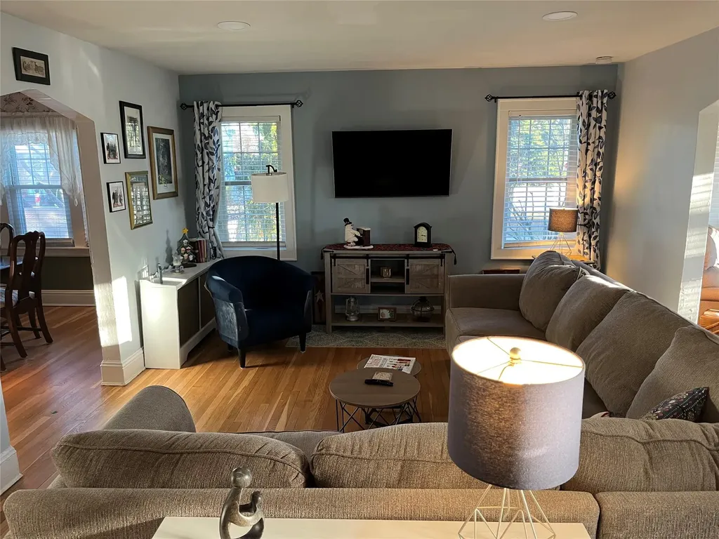 430 Silver Lane Oceanside NY 11572