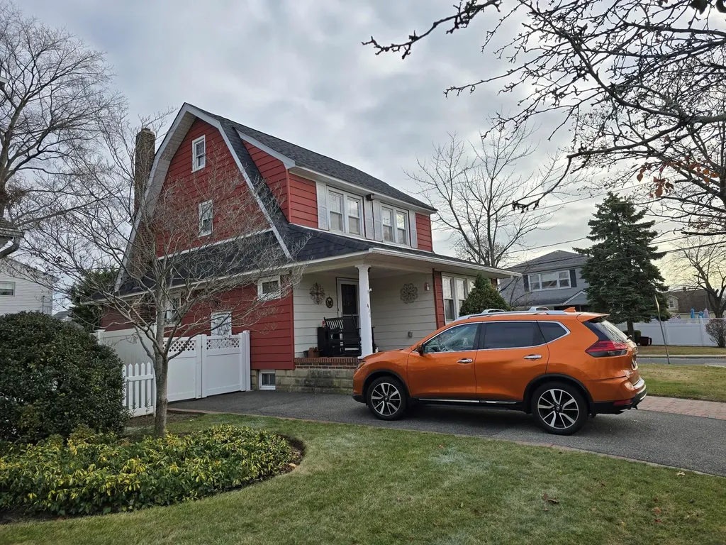 430 Silver Lane Oceanside NY 11572