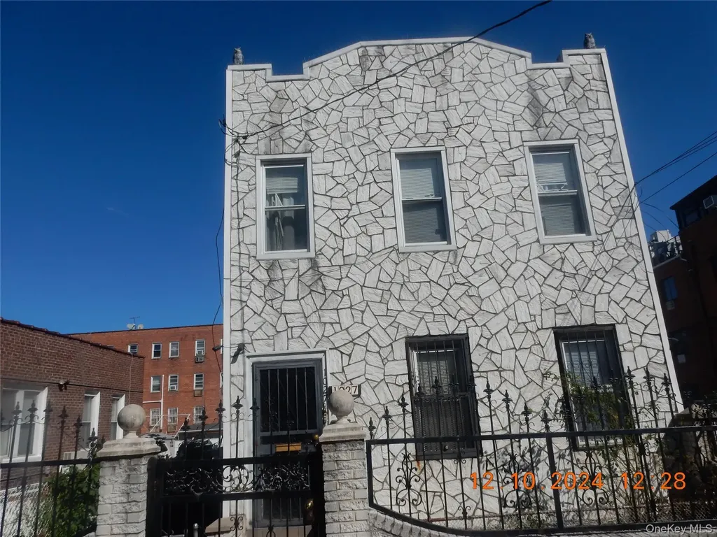 1027 E 83rd Street E Brooklyn NY 11236