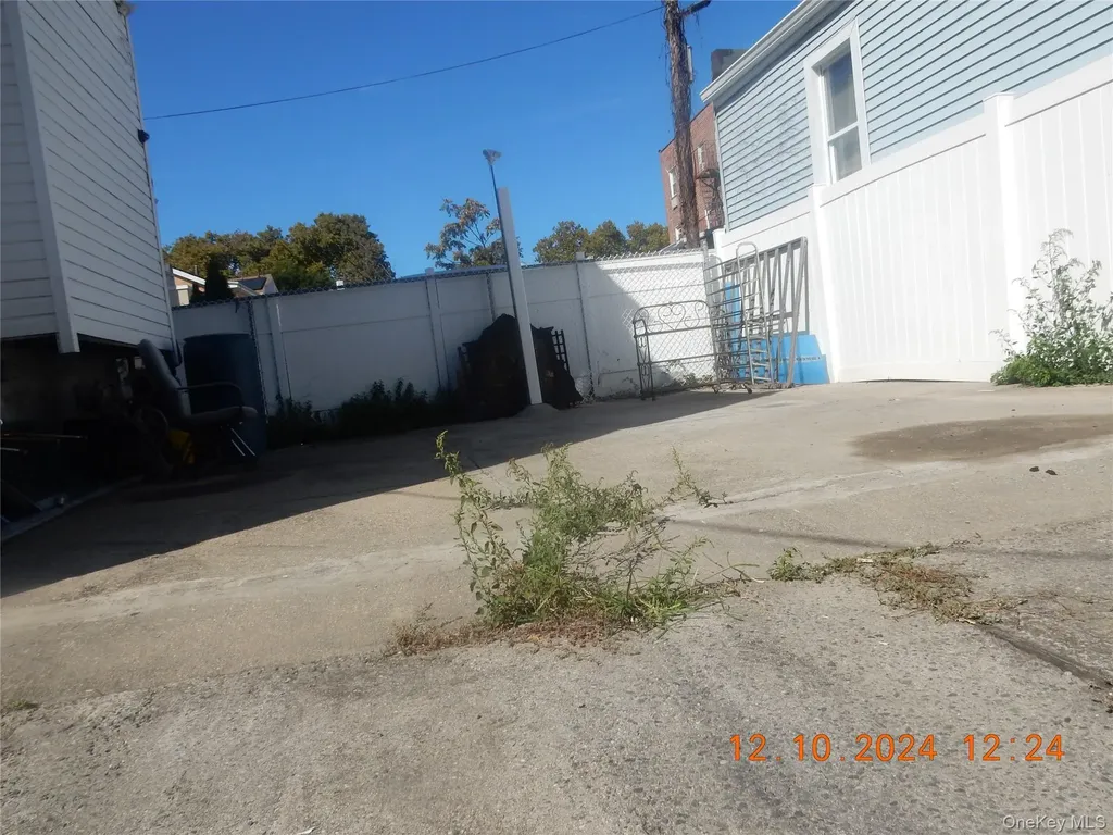 1027 E 83rd Street E Brooklyn NY 11236