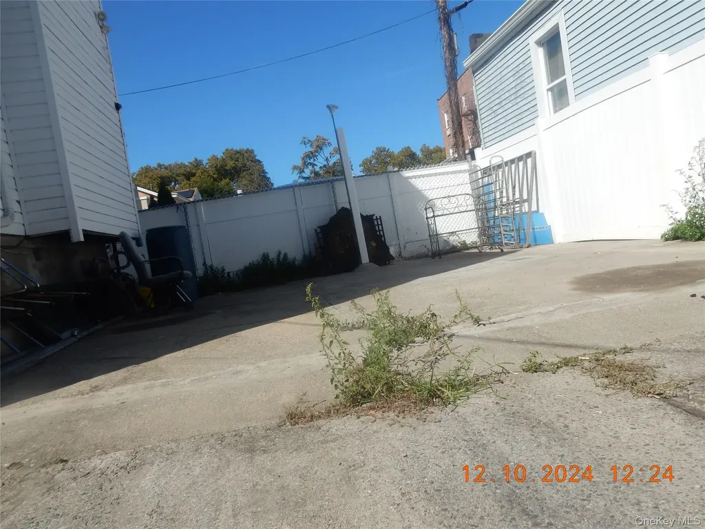 1027 E 83rd Street E Brooklyn NY 11236