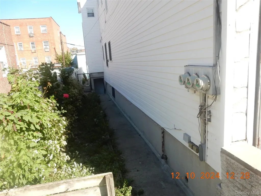 1027 E 83rd Street E Brooklyn NY 11236