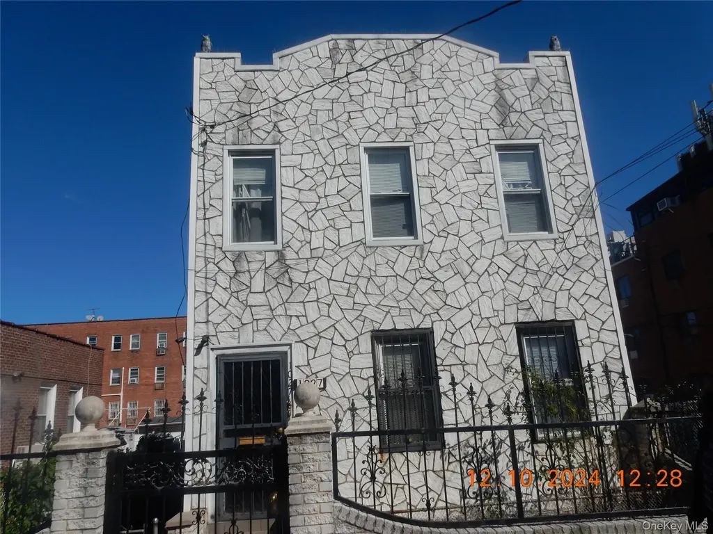 1027 E 83rd Street E Brooklyn NY 11236