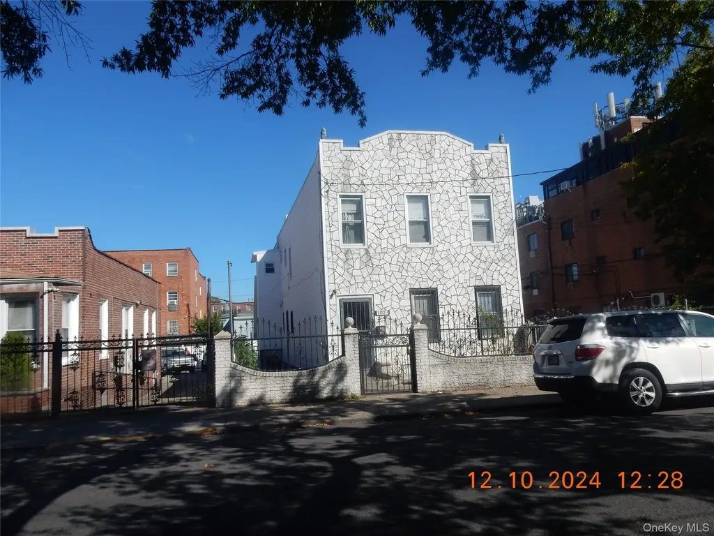 1027 E 83rd Street E Brooklyn NY 11236