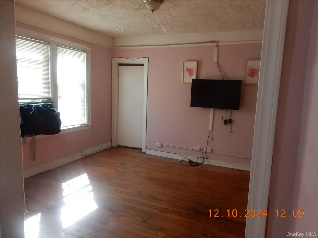 1027 E 83rd Street E Brooklyn NY 11236