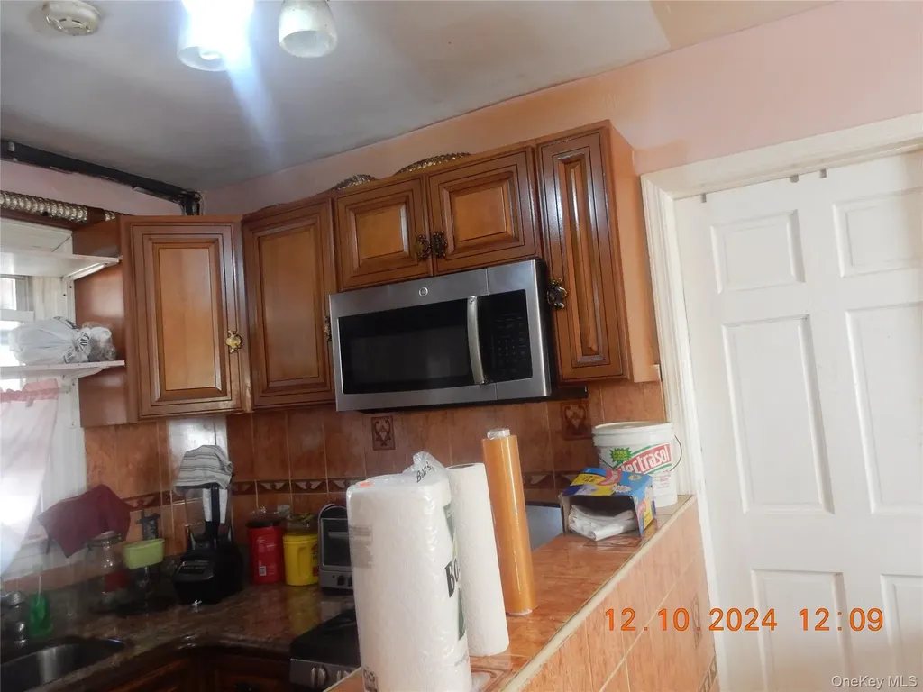 1027 E 83rd Street E Brooklyn NY 11236