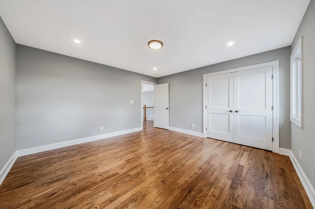 72 Crescent Lane Levittown NY 11756