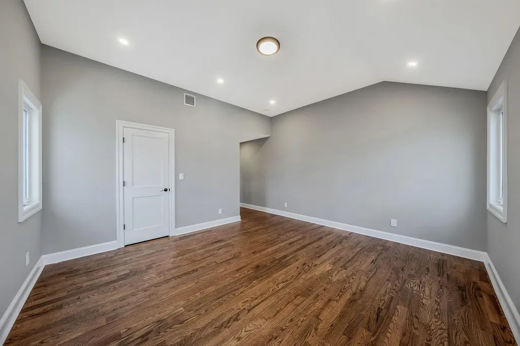 72 Crescent Lane Levittown NY 11756