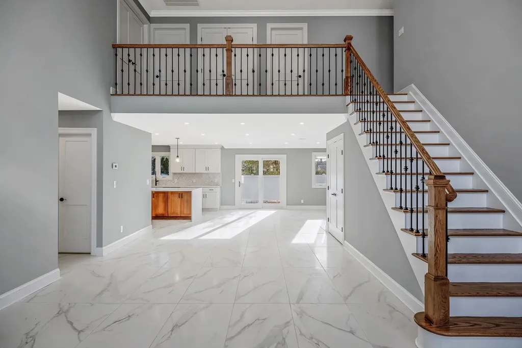 72 Crescent Lane Levittown NY 11756