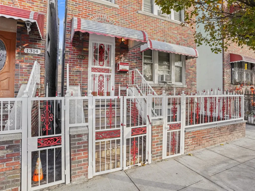 1312 Purdy Street Bronx NY 10462