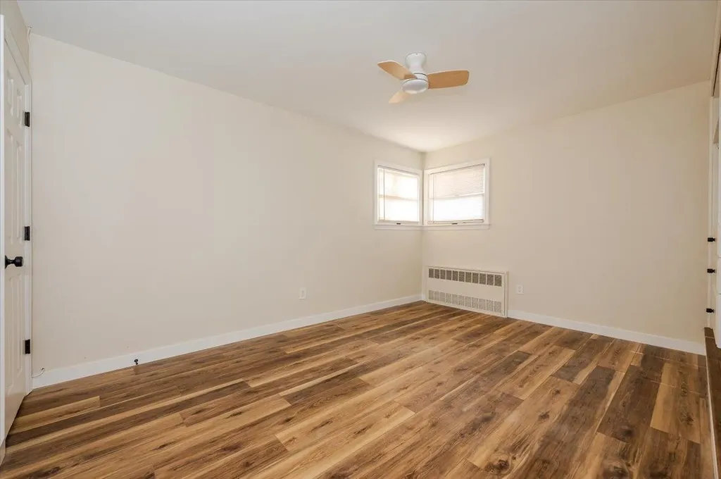 189 Hempstead Avenue Lynbrook NY 11563