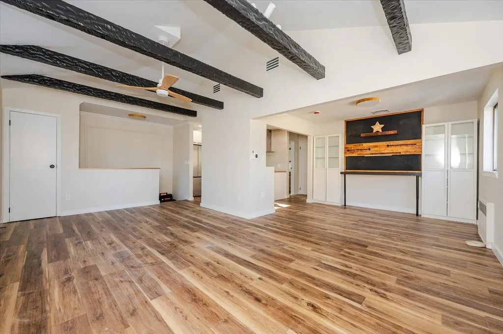 189 Hempstead Avenue Lynbrook NY 11563