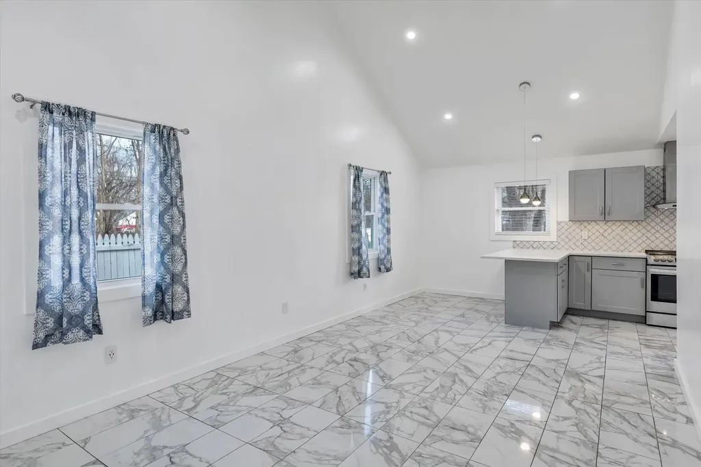 556 Macdonald Avenue Bellport NY 11713