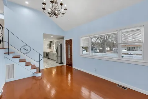 556 Macdonald Avenue Bellport NY 11713