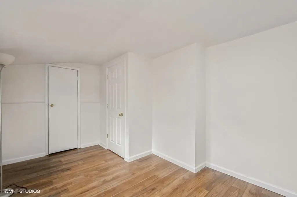 10 Reading Lane Bethpage NY 11714