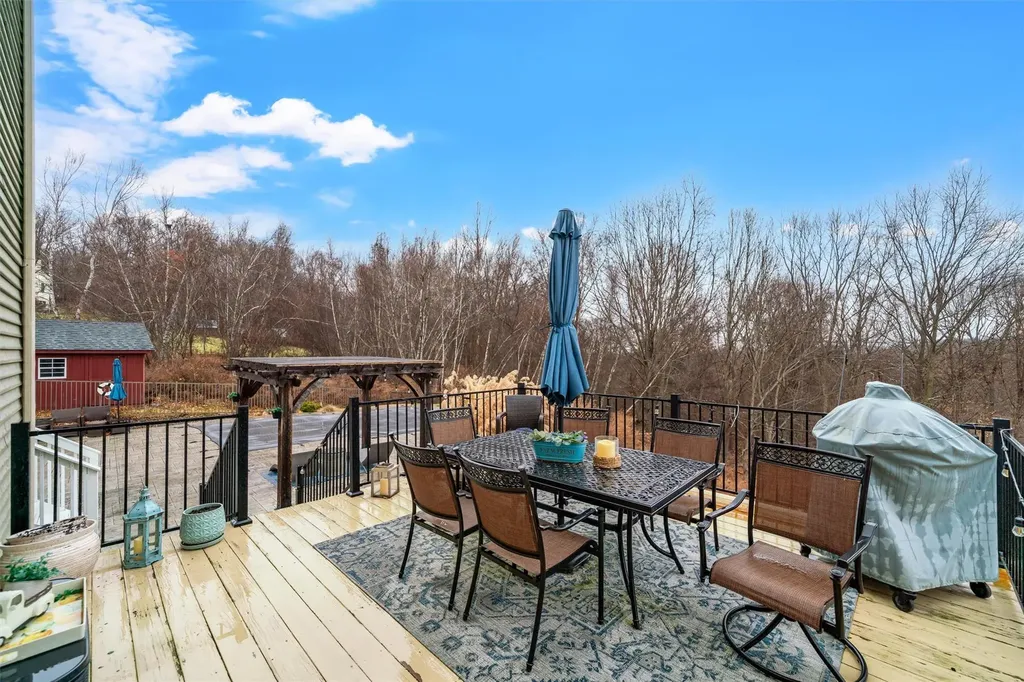 116 Fox Hill Run Rock Tavern NY 12575