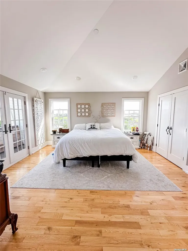 72 Regent Drive Lido Beach NY 11561