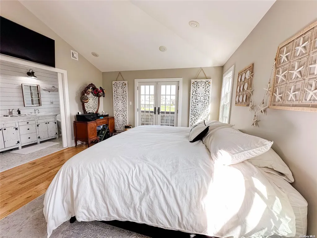 72 Regent Drive Lido Beach NY 11561