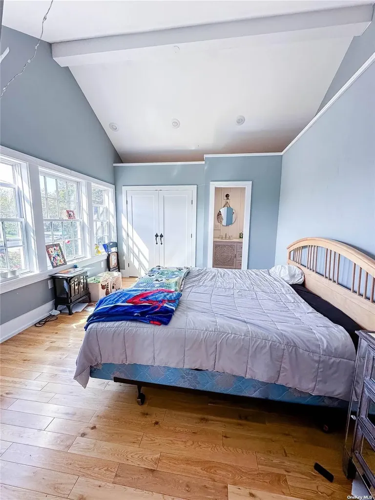 72 Regent Drive Lido Beach NY 11561