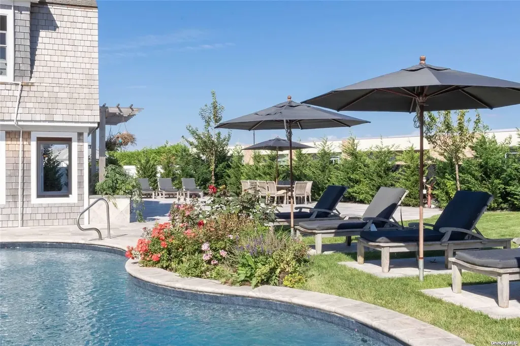 72 Regent Drive Lido Beach NY 11561