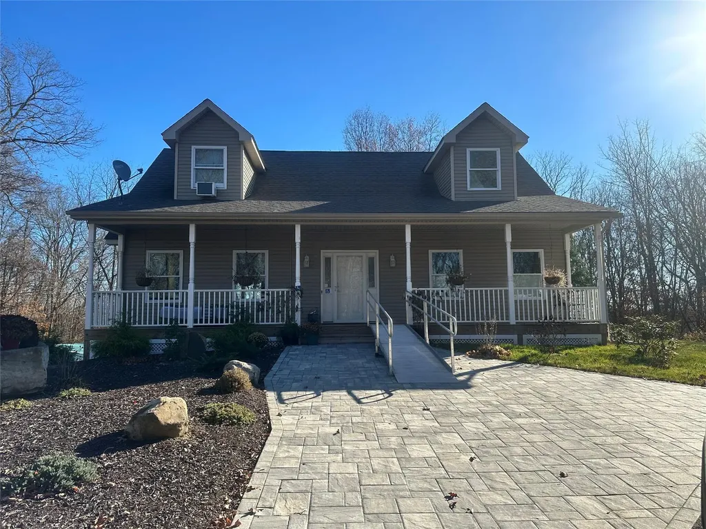 24 Fox Hill Road Wallkill NY 12589