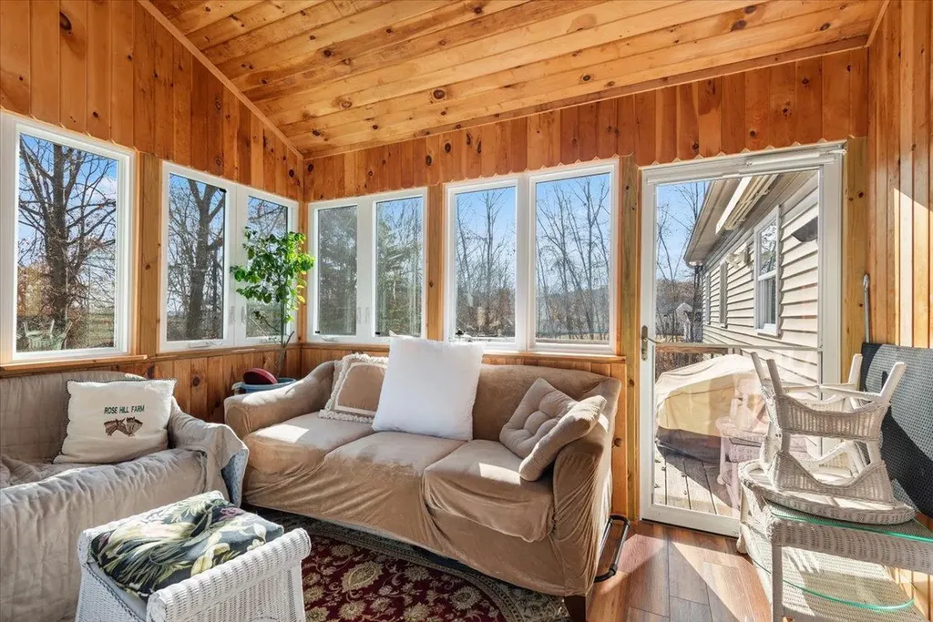 24 Fox Hill Road Wallkill NY 12589