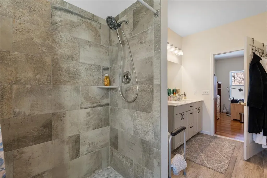 24 Fox Hill Road Wallkill NY 12589