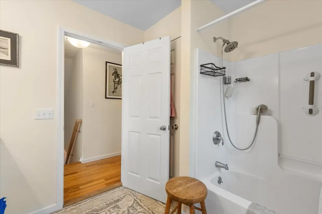 24 Fox Hill Road Wallkill NY 12589
