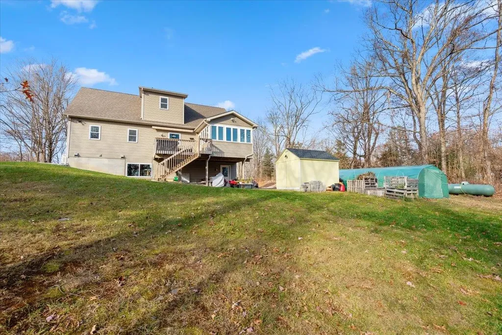 24 Fox Hill Road Wallkill NY 12589