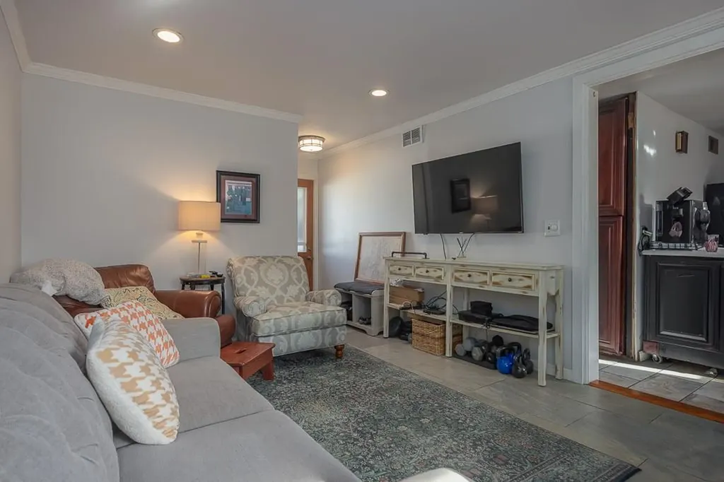 1 Staubitz Avenue Pearl River NY 10965