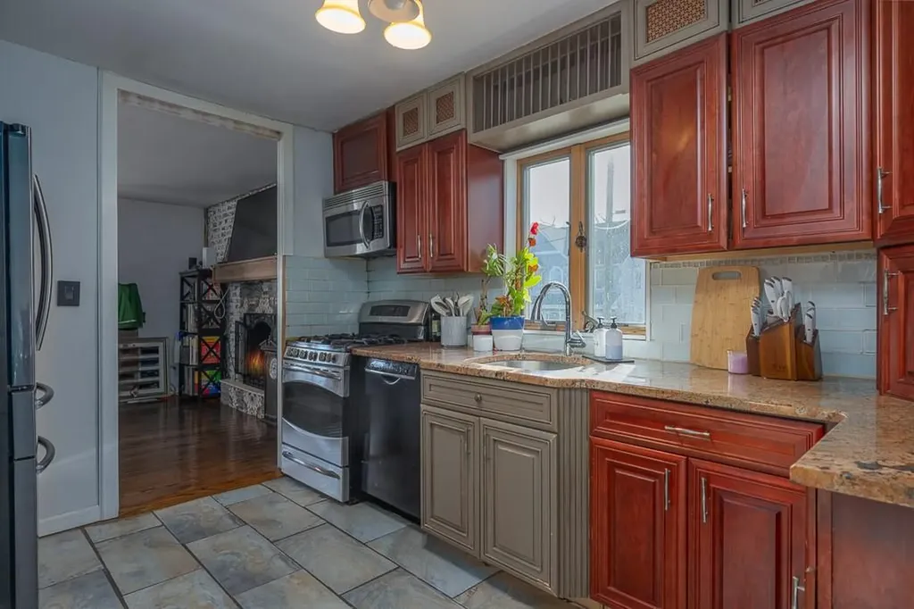 1 Staubitz Avenue Pearl River NY 10965