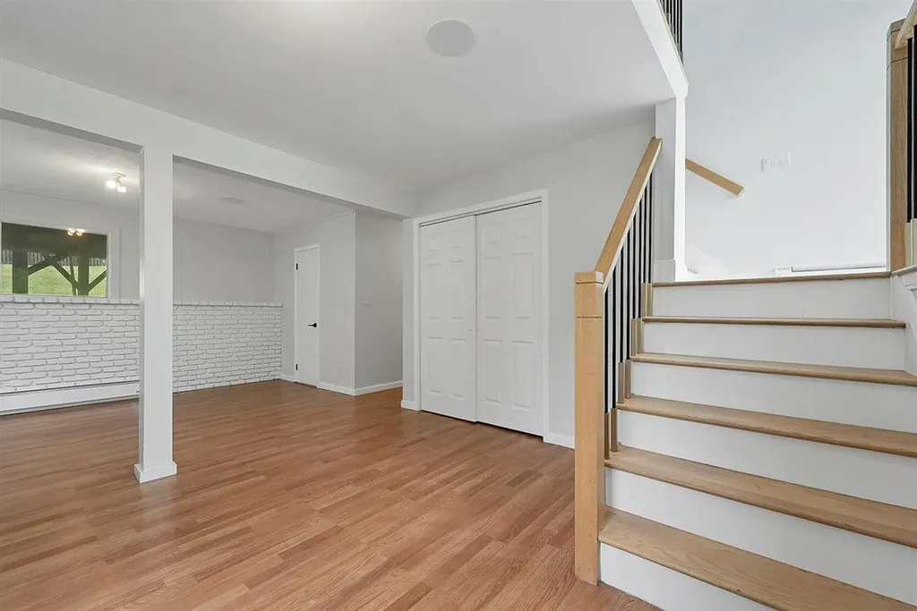 9 Laroc Road Chester NY 10918