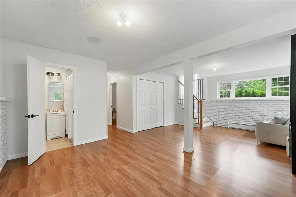 9 Laroc Road Chester NY 10918