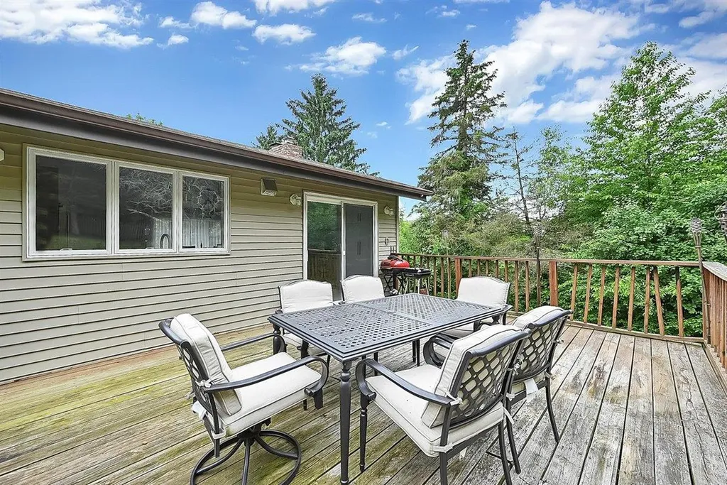 9 Laroc Road Chester NY 10918